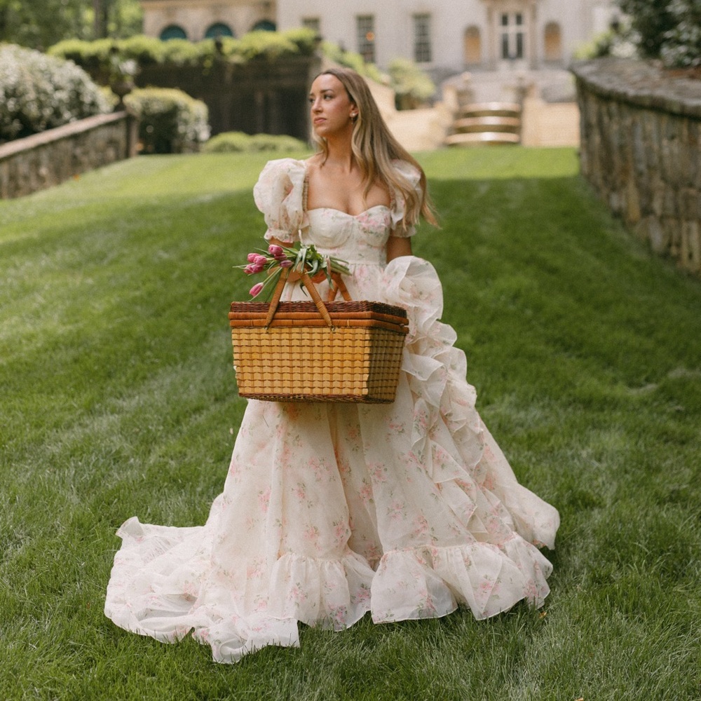 Selkie The Summer Home In Bloom Bridal Gown August